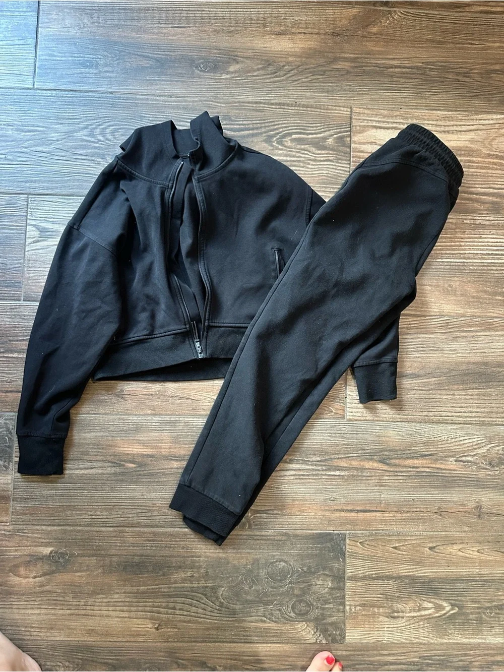 Bundle Old Navy Athletic Casual Hoodie & Sweatpants Set - Black and Light Gray